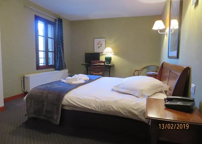 Hotel L'auberge De Mazayes 3*